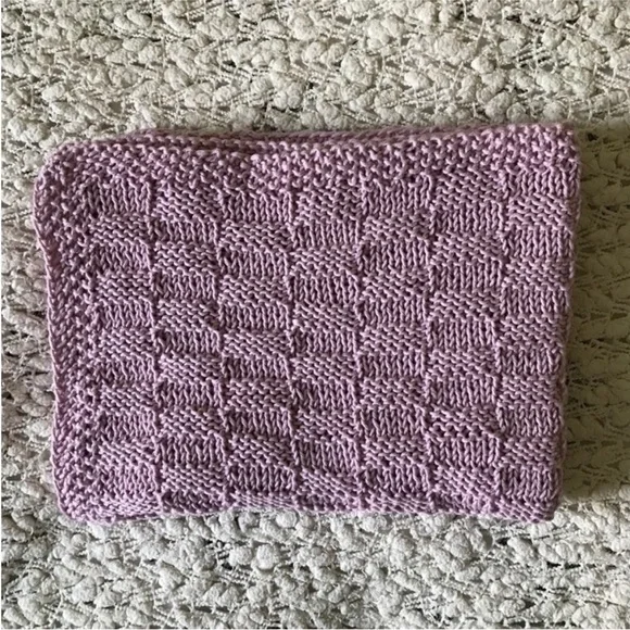 New Hand Knitted Pink Soft Cotton Baby Girl Blanket - Picture 4 of 8